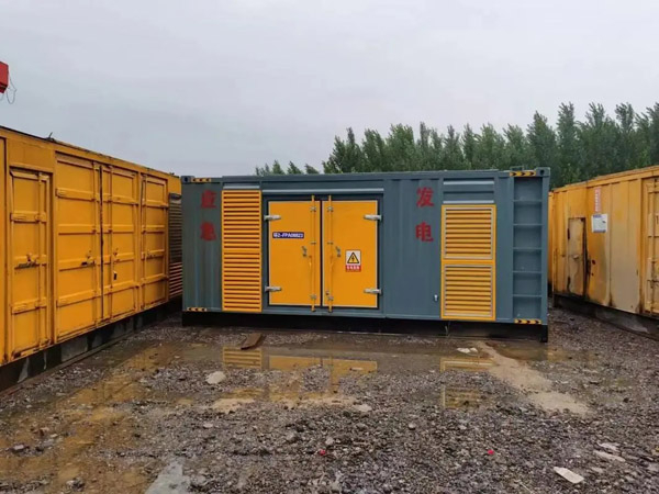 西和柴油发电机如何判断干式空气滤清器是否需要更换?