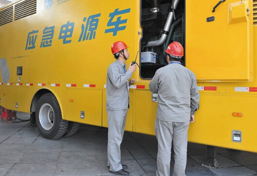 西和如何清理被灰尘覆盖的机油散热器?